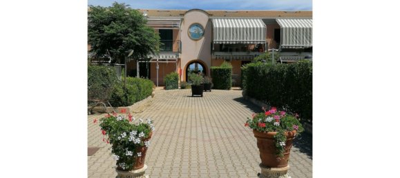 2 bedrooms House in Campofelice di Roccella, Italy No. 355000 33