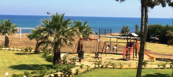 2 bedrooms House in Campofelice di Roccella, Italy No. 355000 2