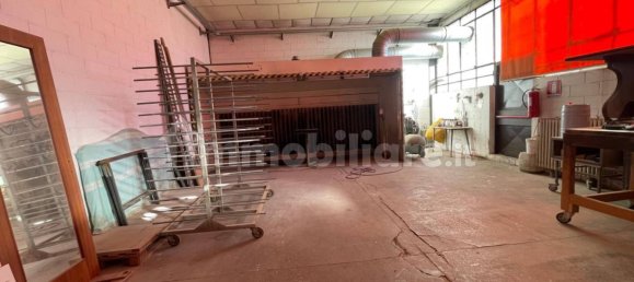 5 rooms Warehouse in Limbiate, Italy No. 100461 10
