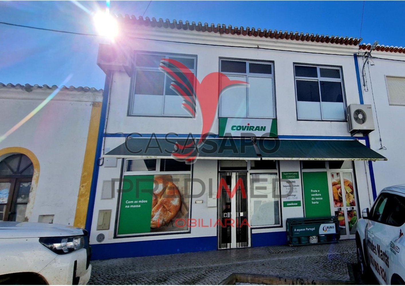 84m² Commercial property in Quarteira, Portugal No. 205063