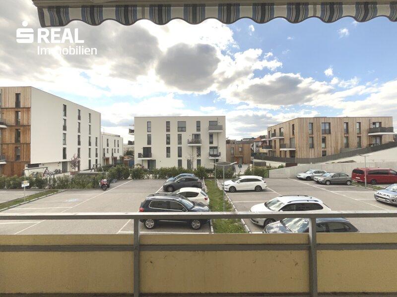 4غرفة شقة في St. Polten, Austria رقم 143995