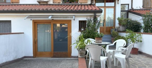 4 bedrooms House in Ferrara, Italy No. 311203 29