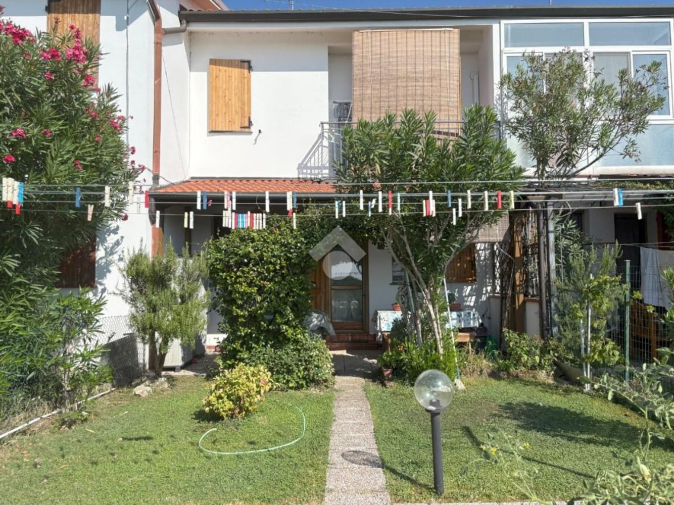 4 bedrooms House in Ferrara, Italy No. 311203