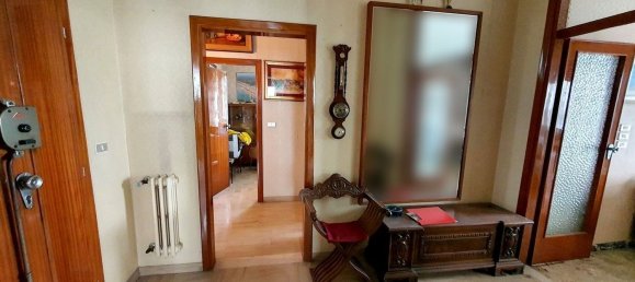 5 rooms Apartment in Rimini, Italy No. 13229 7