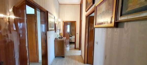 5 rooms Apartment in Rimini, Italy No. 13229 9