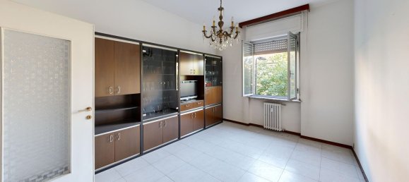 3 rooms Apartment in Milan, Italy No. 338179 9