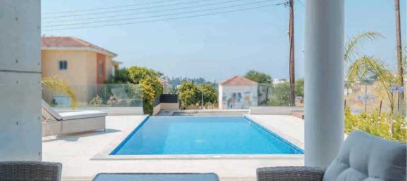 3 bedrooms House in Agios Tychonas, Cyprus No. 16327 3