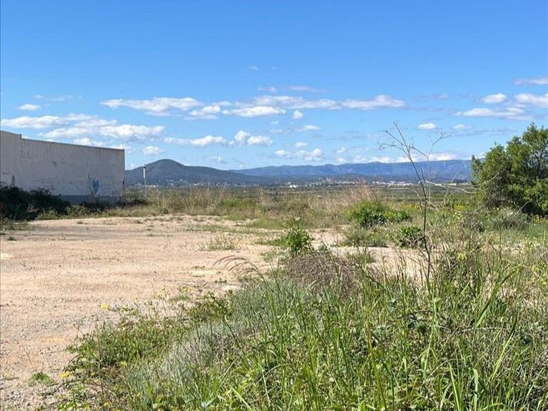 Lagerhaus in La Pobla de Vallbona, Spain 1784m², Nr. 155900