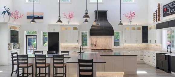 4 bedrooms House in British Columbia, Canada No. 1070 7