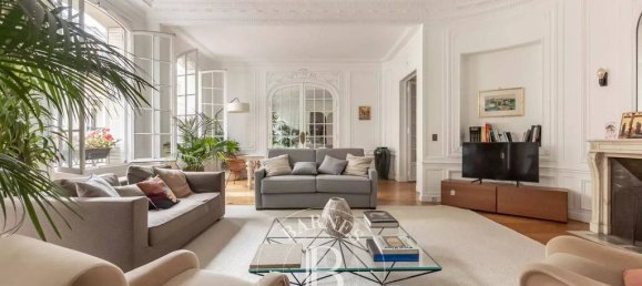 4 bedrooms Apartment in Paris, France No. 174086 2