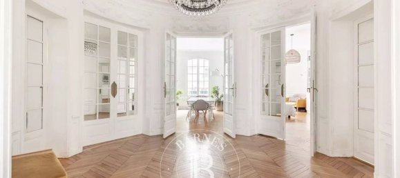 4 bedrooms Apartment in Paris, France No. 174086 18
