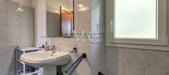 7 bedrooms Commercial property in Greve in Chianti, Italy No. 189750 18