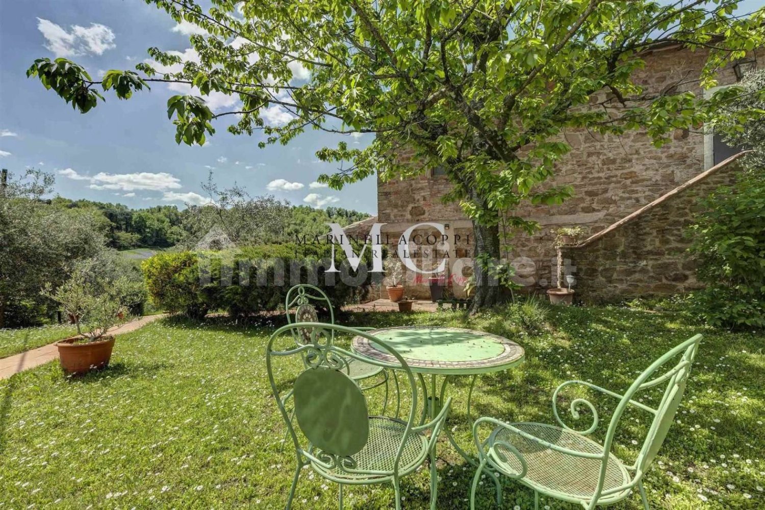 7 bedrooms Commercial property in Greve in Chianti, Italy No. 189750