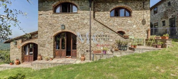 7 bedrooms Commercial property in Greve in Chianti, Italy No. 189750 3