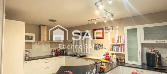 4 Schlafzimmer Haus in Roost-Warendin, France, Nr. 215782 2