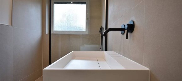 4-salle Appartement à Essen, Germany No. 64665 7