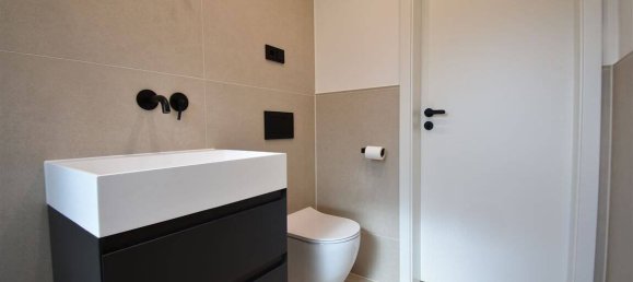 4-salle Appartement à Essen, Germany No. 64665 6