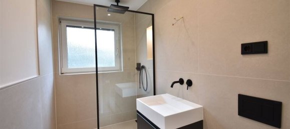 4-salle Appartement à Essen, Germany No. 64665 5