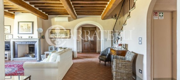 Дом с 4 спальнями в Кортона, Италия № 128570 12