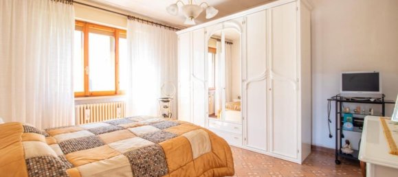 4 غرف نوم فيلا في Castel Sant'Angelo, Italy رقم 369795 14