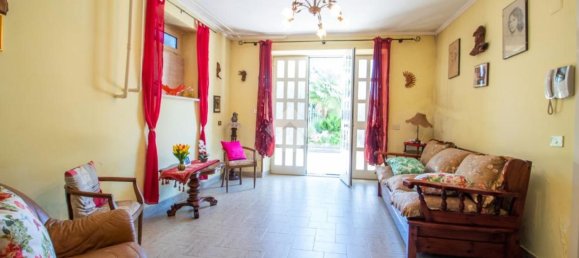 4 غرف نوم فيلا في Castel Sant'Angelo, Italy رقم 369795 19