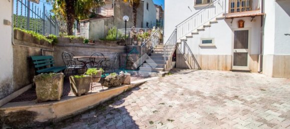 4 غرف نوم فيلا في Castel Sant'Angelo, Italy رقم 369795 7