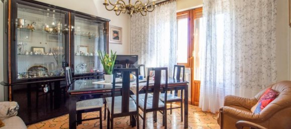 4 غرف نوم فيلا في Castel Sant'Angelo, Italy رقم 369795 11