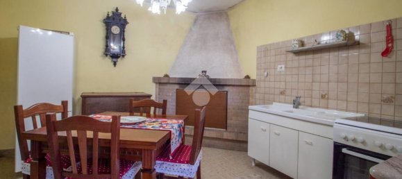 4 غرف نوم فيلا في Castel Sant'Angelo, Italy رقم 369795 21