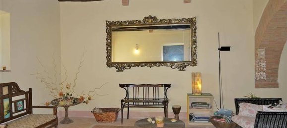 13 rooms House in Castelnuovo Berardenga, Italy No. 19130 12