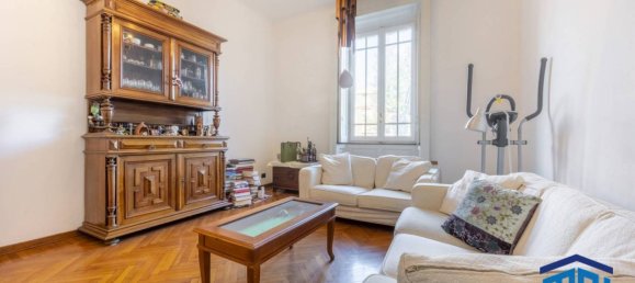 2 bedrooms Apartment in Carugate, Italy No. 377220 2