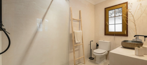 5 bedrooms Villa in Marbella, Spain No. 276676 24