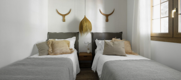 5 bedrooms Villa in Marbella, Spain No. 276676 11