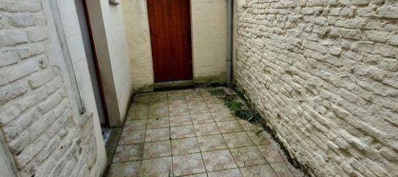 2 bedrooms House in Saint-Amand-les-Eaux, France No. 78349 11