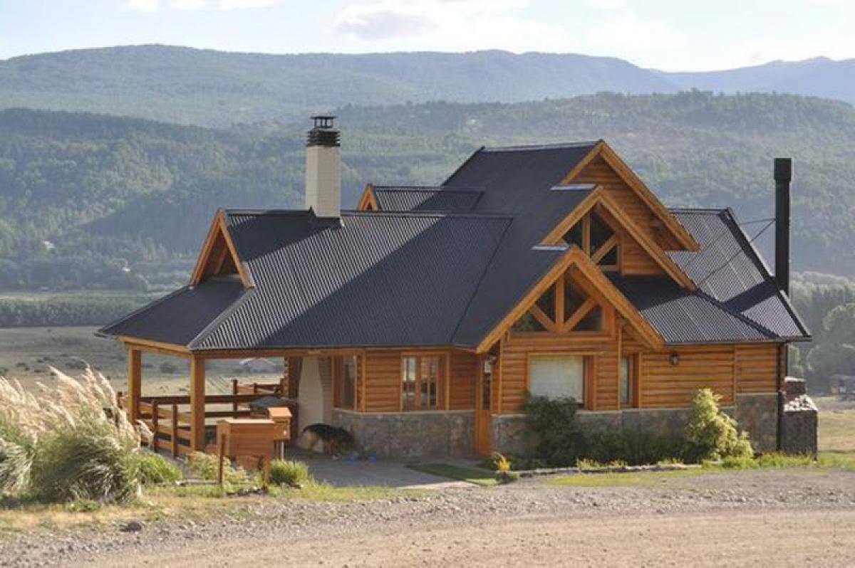 3 bedrooms House in Neuquen, Argentina No. 21329