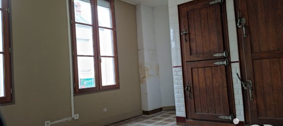 Casa de 3 dormitorios en Saint-Gaultier, France No. 349733 4