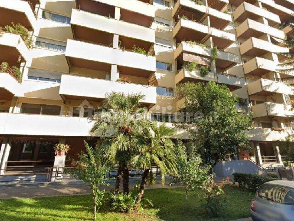 Квартира с 2 спальнями в Рим, Италия № 206082