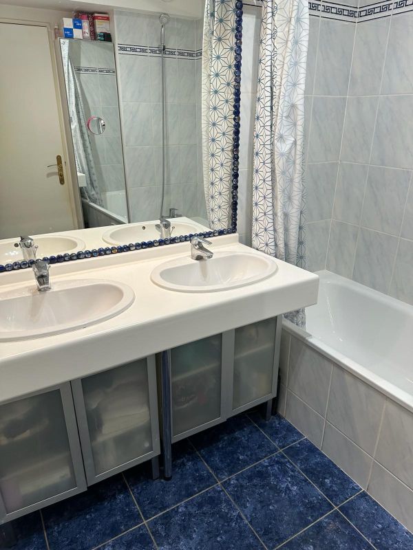 Квартира с 3 спальнями в Каррьер-сюр-Сен, Франция № 188670