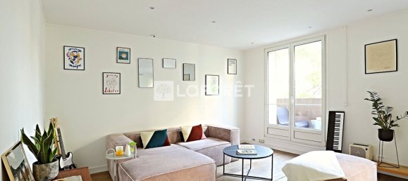 2 bedrooms Apartment in Paris, France No. 167474 2