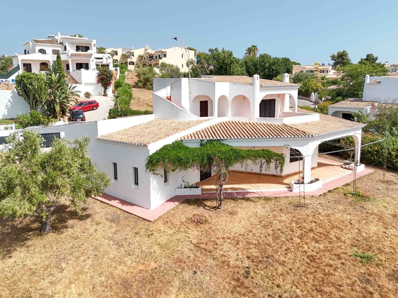 Casa de 3 dormitorios en Alvor, Portugal No. 267989