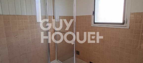 4 bedrooms House in Soissons, France No. 157903 6