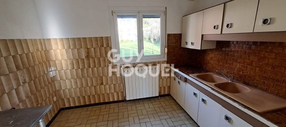 4 bedrooms House in Soissons, France No. 157903 4