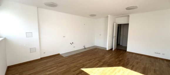 3 rooms Apartment in Favoriten, Austria No. 160428 4