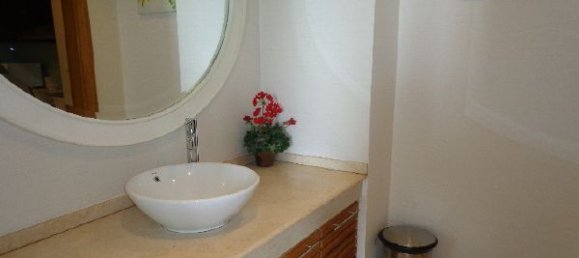 2 bedrooms Apartment in Hoan Kiem, Vietnam No. 5754 11