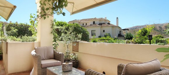 Квартира с 3 спальнями в Бенахавис, Испания № 270293 2