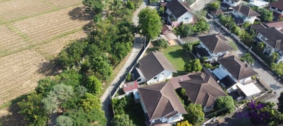 2 bedrooms House in San Sai, Thailand No. 25081 17