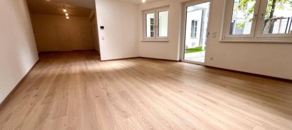 2غرفة شقة في Vienna, Austria رقم 260663 3