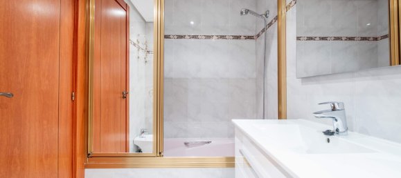 3 bedrooms Apartment in Zaragoza, Spain No. 138561 22