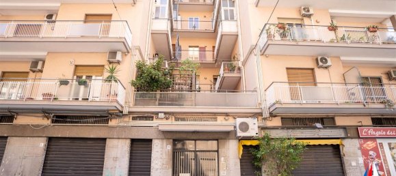 Квартира с 6 комнатами в Катания, Италия № 36131 19