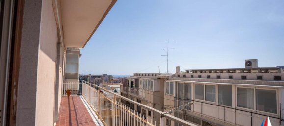 Квартира с 6 комнатами в Катания, Италия № 36131 11