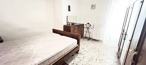 Квартира с 2 спальнями в Таранто, Италия № 83050 4